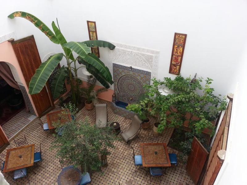 Riad Attarine - Genel