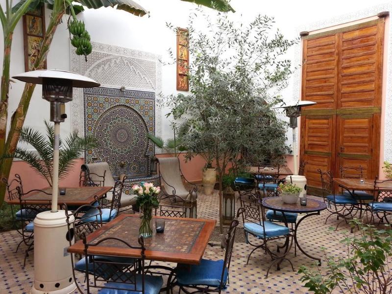 Riad Attarine - Genel