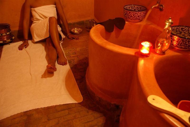 Riad Attarine - Genel