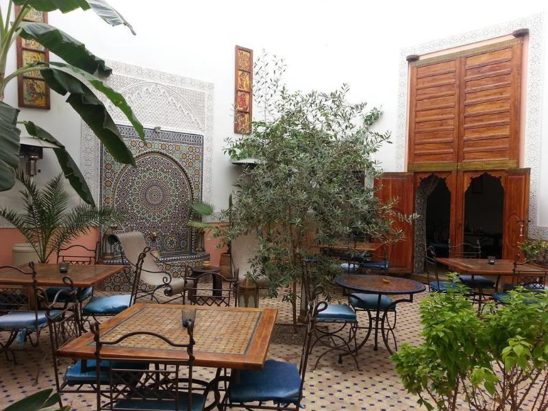 Riad Attarine - Genel