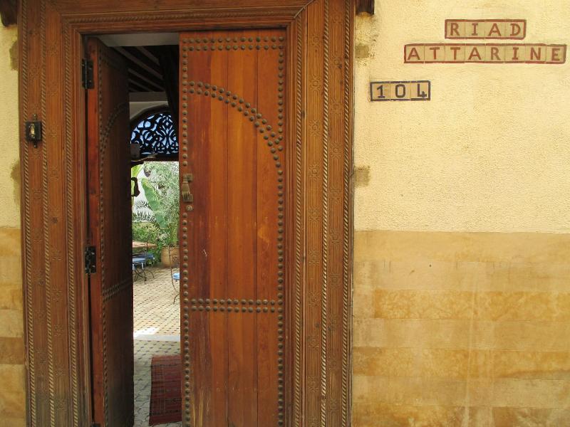 Riad Attarine - Genel