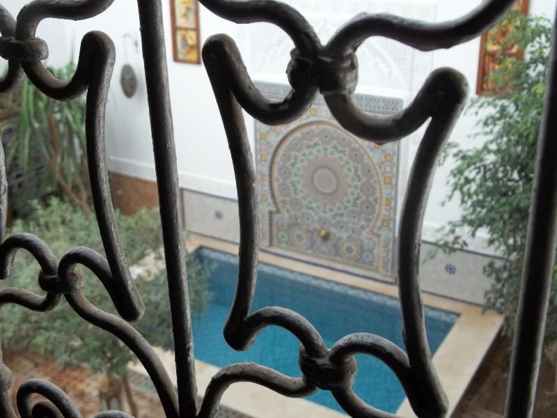 Riad Attarine - Genel