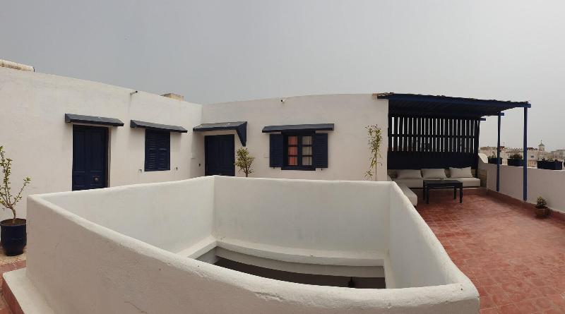 Riad Sidi Magdoul - Genel