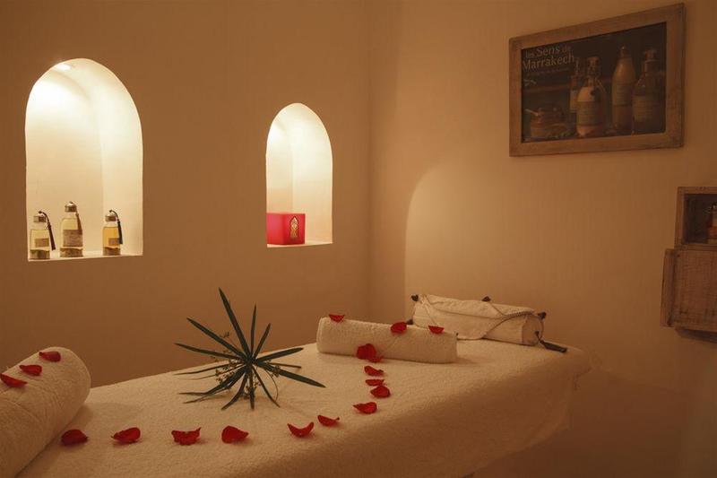 Riad Anyssates - Genel
