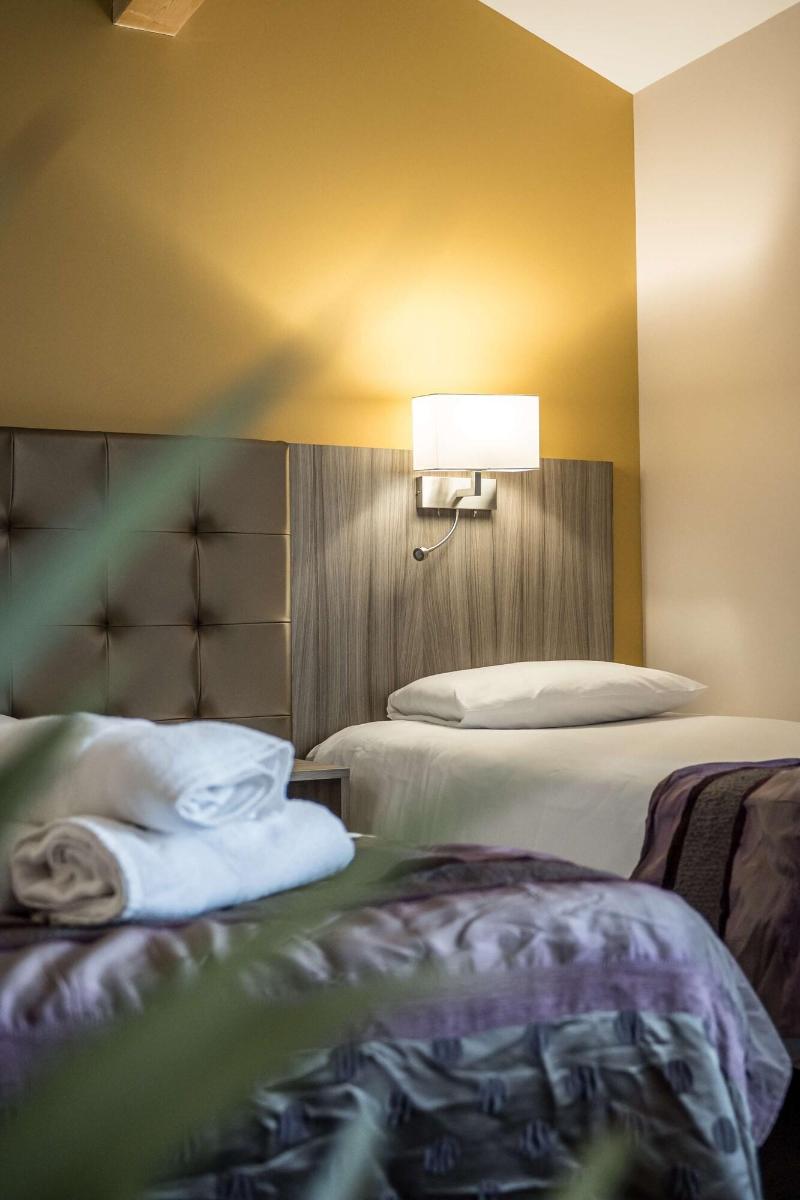 Brit Hotel Foix - Genel