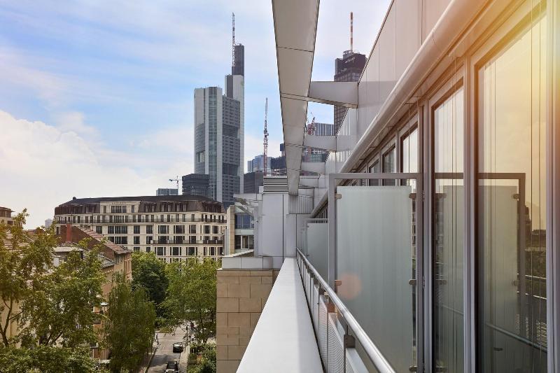 The Doorman - Die Welle Frankfurt - Teras