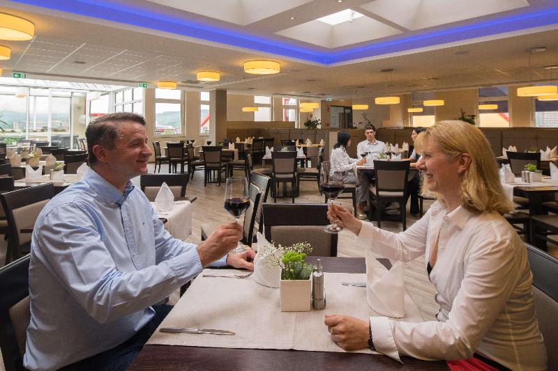 Best Western Hotel Dreilaenderbruecke - Restoran