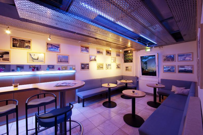 Globana Airport Hotel - Bar