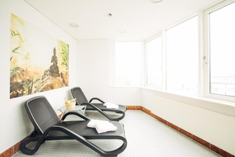 Globana Airport Hotel - Genel