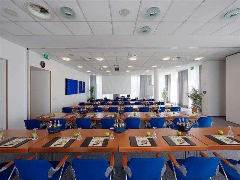 Globana Airport Hotel - Genel