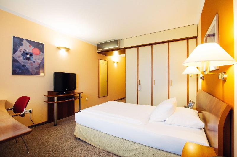 Globana Airport Hotel - Oda