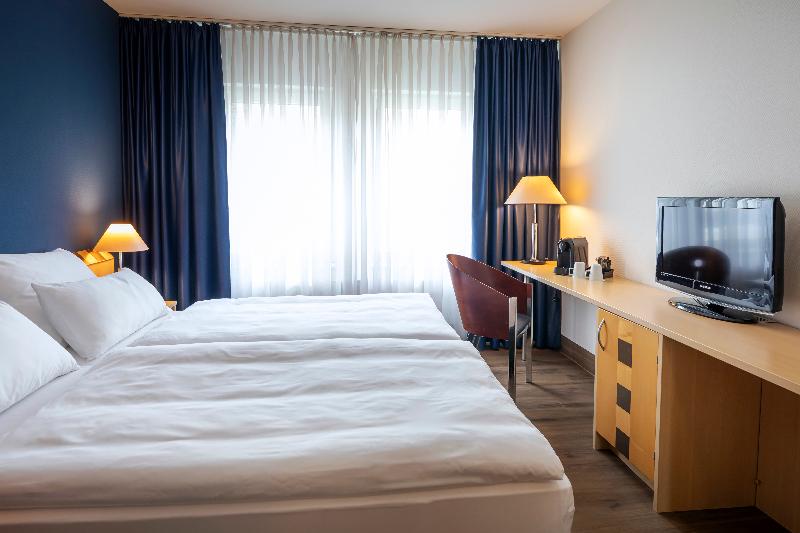 Achat Hotel Dresden Elbufer - Oda