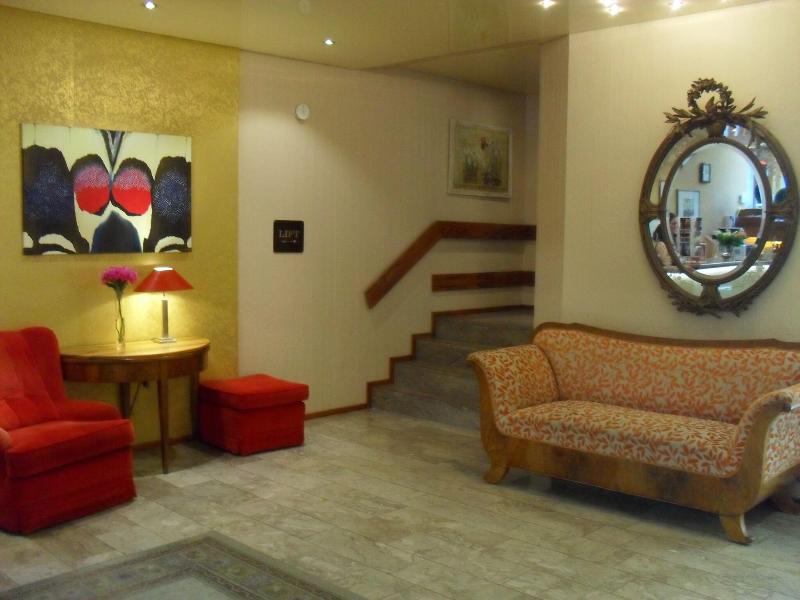 Central Hotel - Lobi