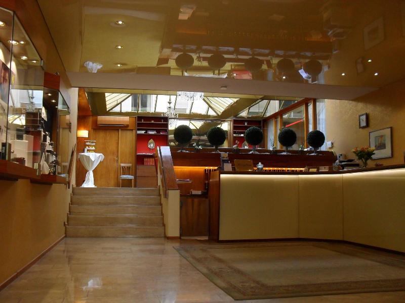 Central Hotel - Lobi