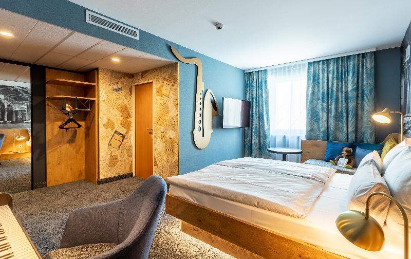 mighty Twice Hotel Dresden - Oda