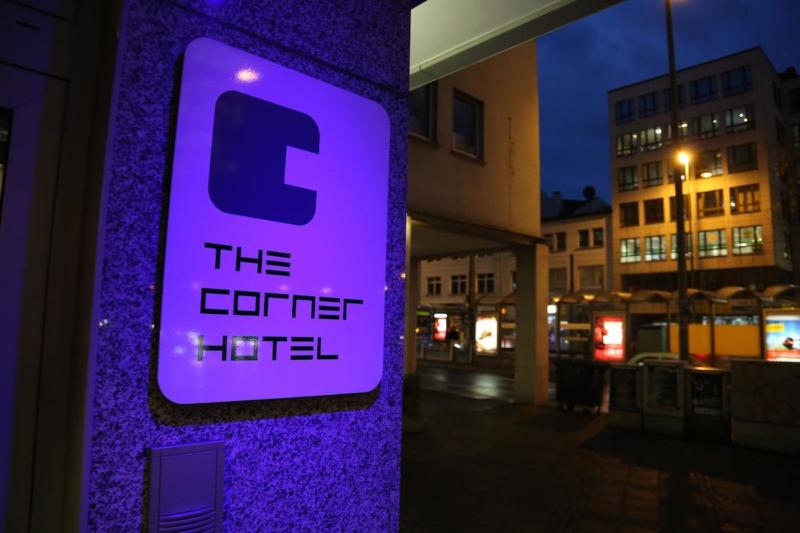 Homaris The Corner - Self-Check In - Genel