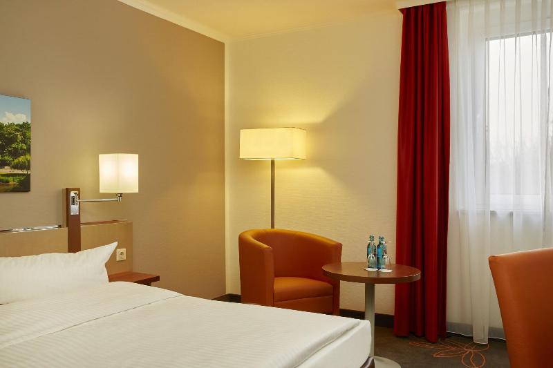 H+ Hotel Leipzig - Halle - Oda