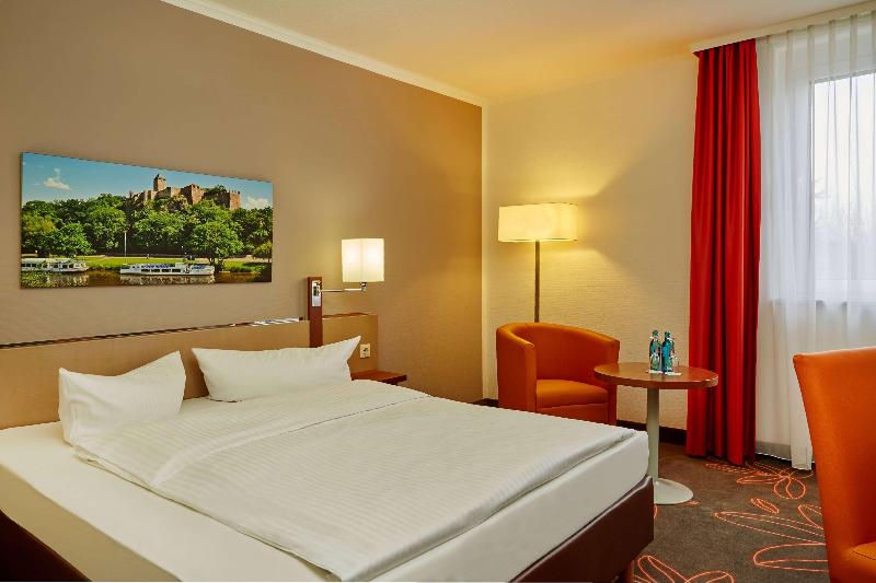 H+ Hotel Leipzig - Halle - Oda