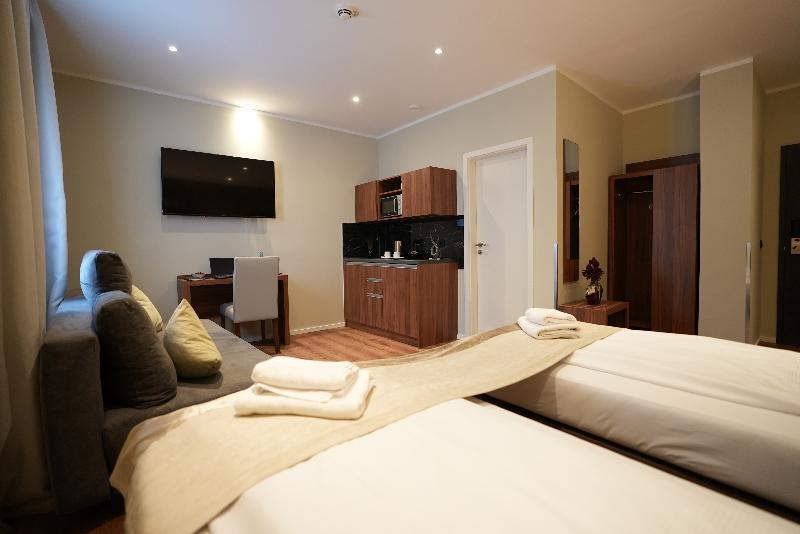 Hotel Attache - Oda