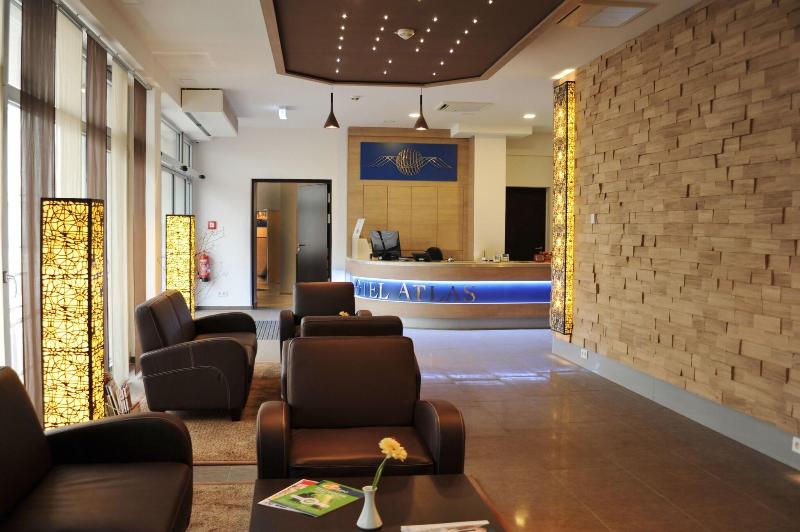 Hotel Atlas Halle - Lobi