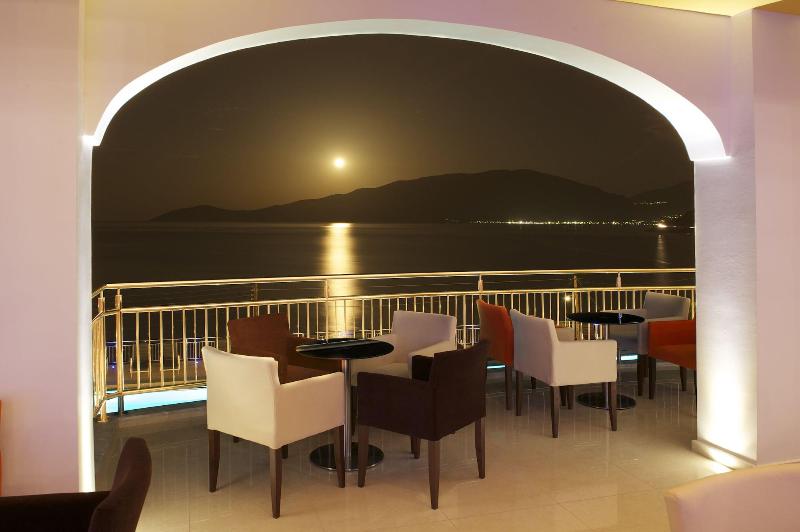 Odyssey - Bar