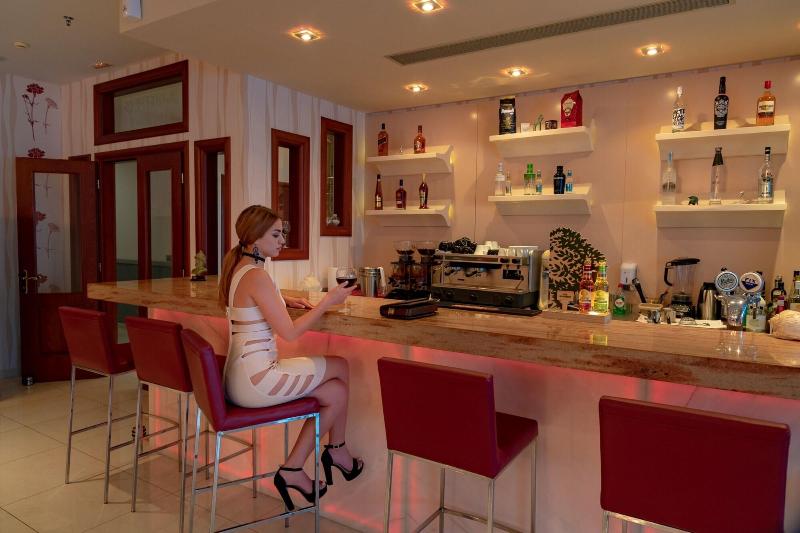 Odyssey - Bar