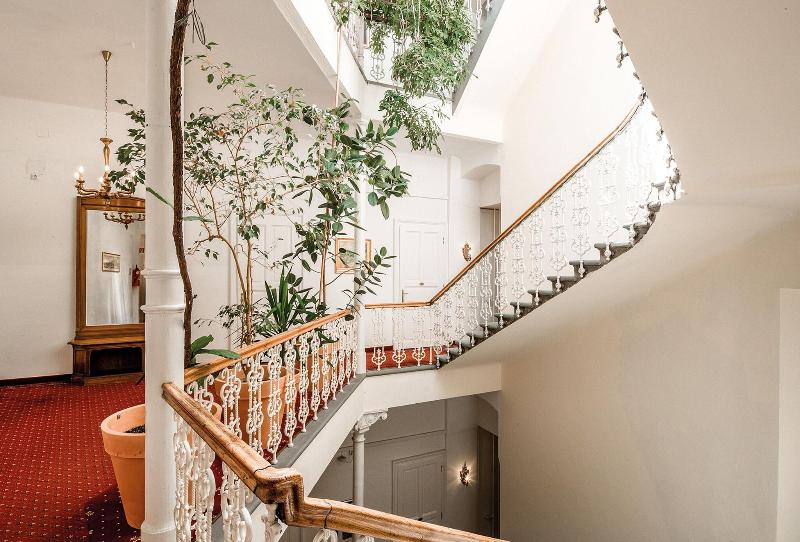 Palais Hotel Erzherzog Johann - Lobi