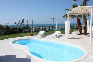 Marina Holiday fotoÄŸrafÄ±