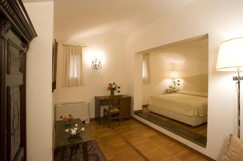 Scilla E Locanda Taverna Etrusca - Genel