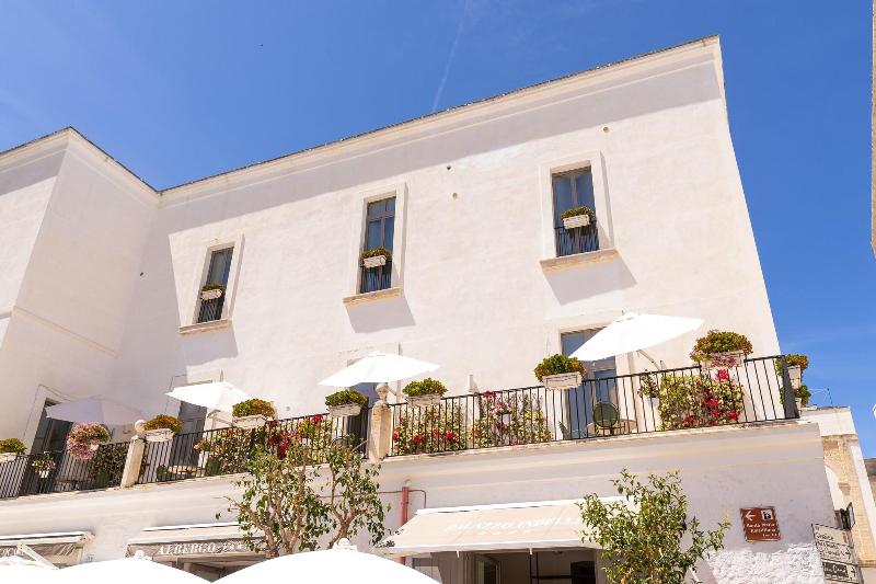 Palazzo Indelli - Genel