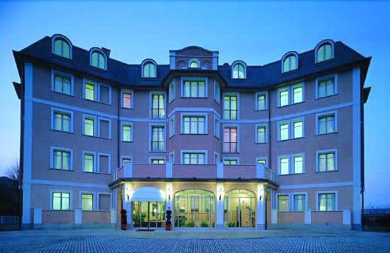 Green Hotel - Genel