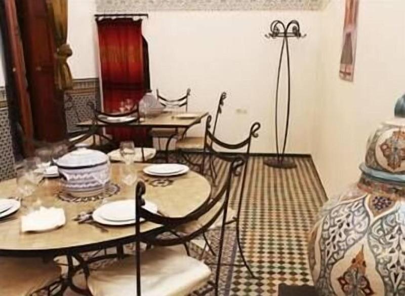 Riad Jamai - Oda