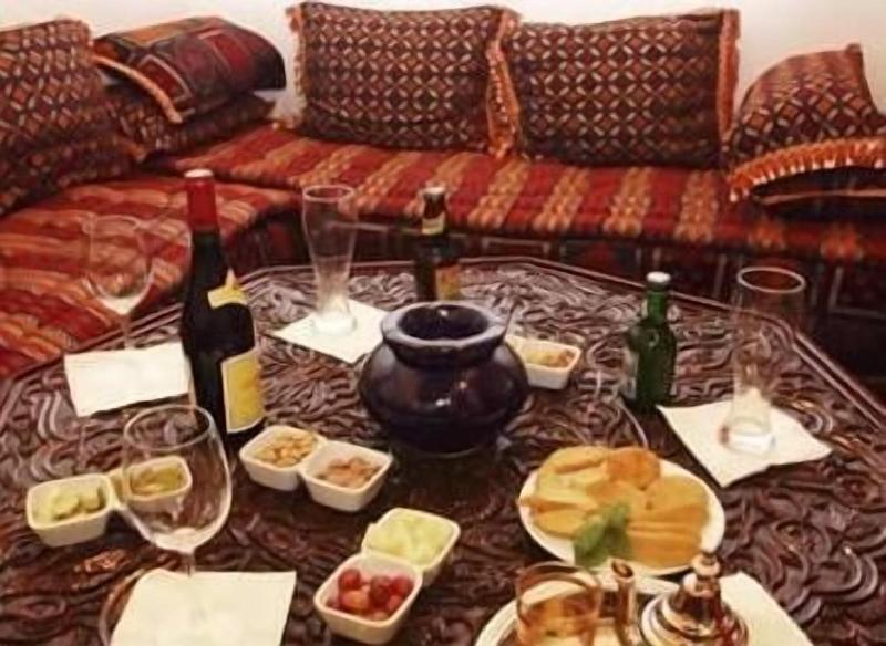 Riad Jamai - Oda