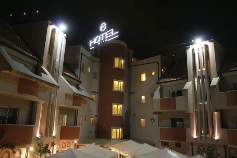 E Hotel - Genel