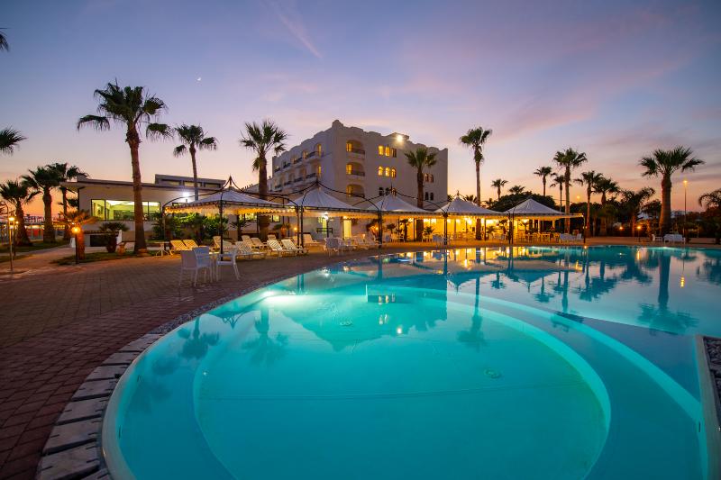 Baia D'Oro Hotel - Genel