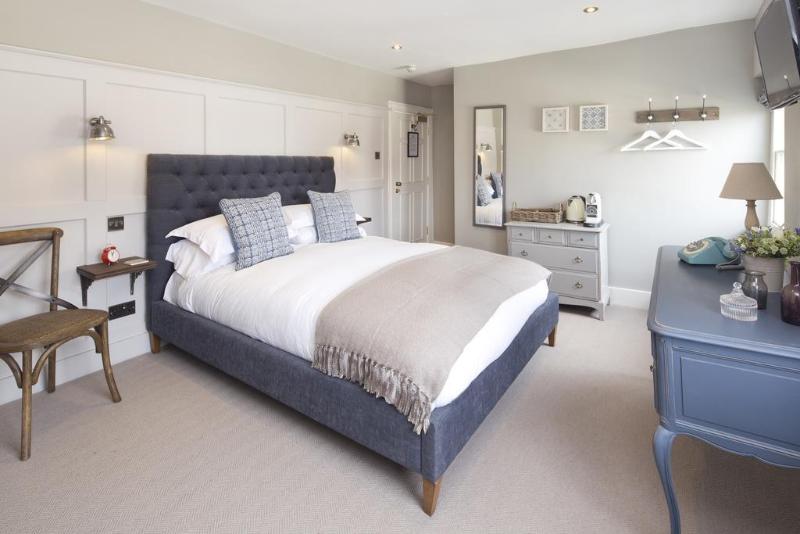 The George Townhouse - Genel