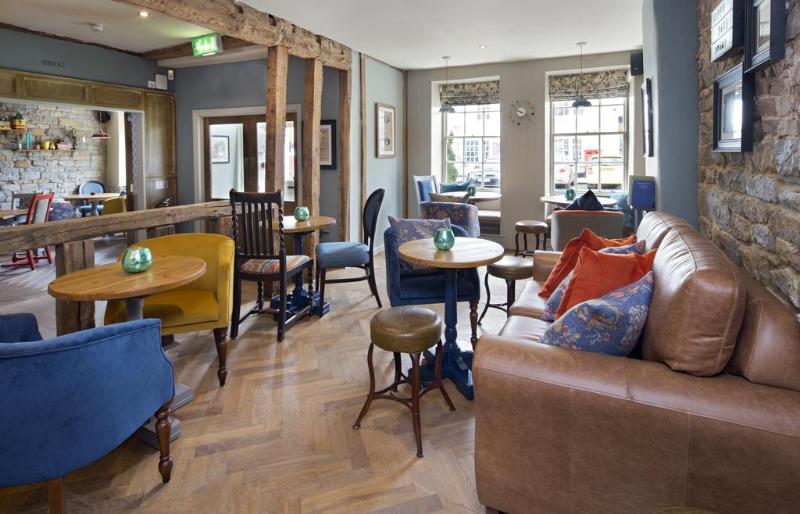 The George Townhouse - Genel