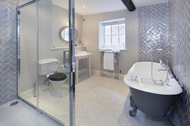 The George Townhouse - Genel