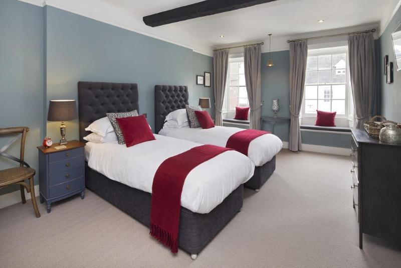 The George Townhouse - Genel