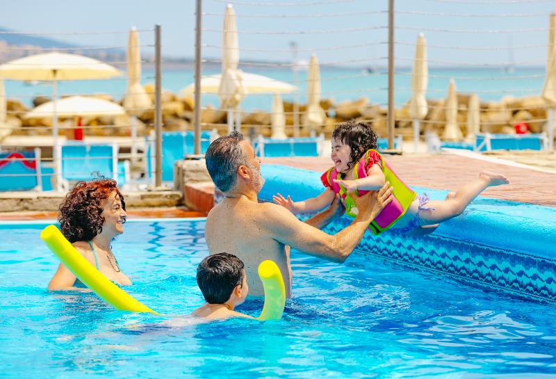 Unahotels Club Hotel Ancora Stintino - Havuz