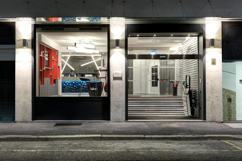 iQ Hotel Milano - Genel