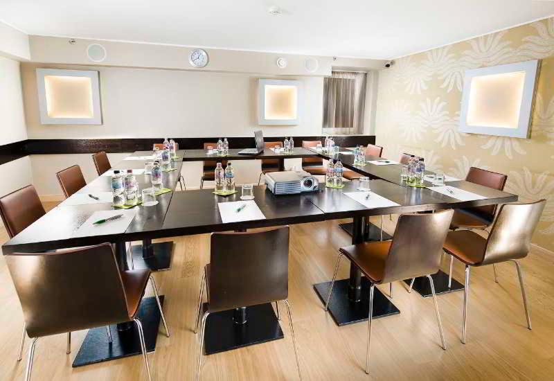 Opera Garden & Apartments Hotel - Toplantı