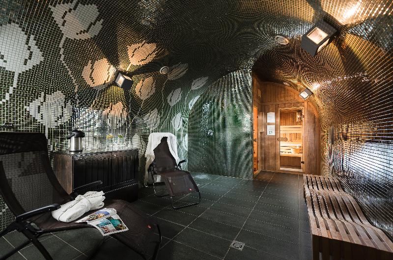 Opera Garden & Apartments Hotel - Aktivite