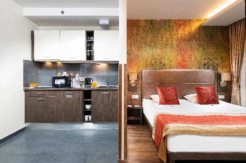 Opera Garden & Apartments Hotel - Oda