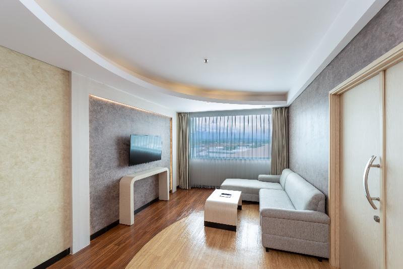 Aston Cirebon Hotel & Convention Center - Oda