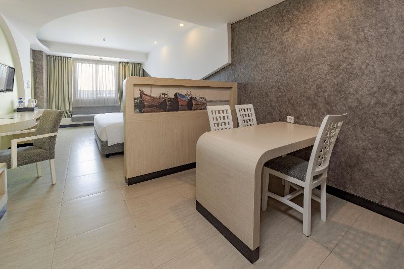 Aston Cirebon Hotel & Convention Center - Oda