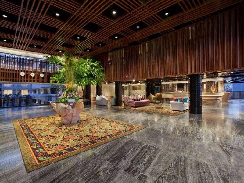 Ramada by Wyndham Bali Sunset Road Kuta - Lobi