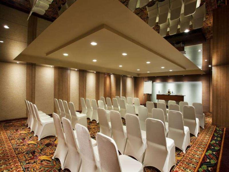 Ramada by Wyndham Bali Sunset Road Kuta - Toplantı