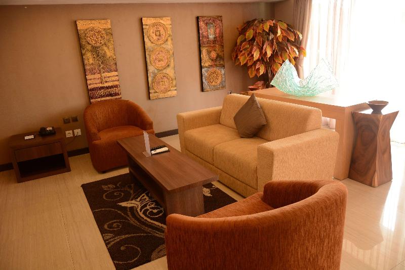 Ramada by Wyndham Bali Sunset Road Kuta - Oda