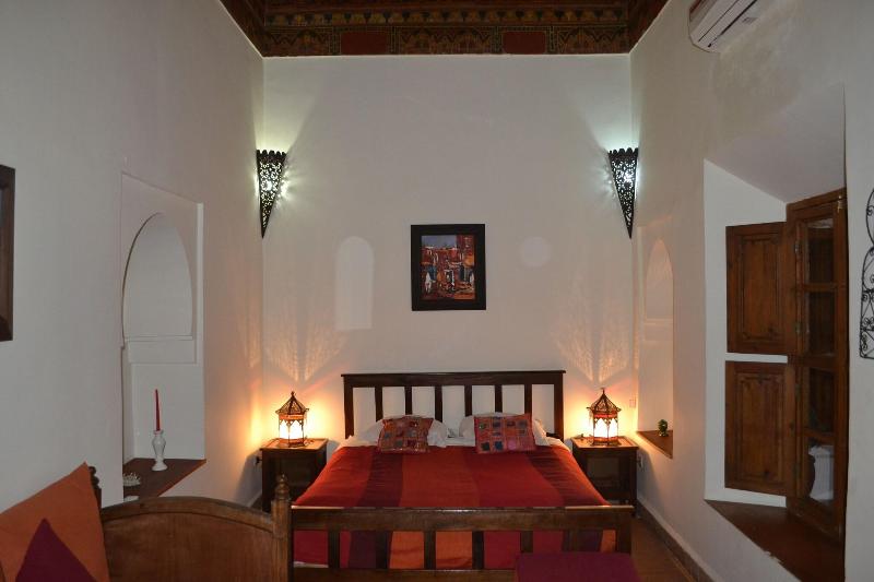 Riad Bayti - Oda